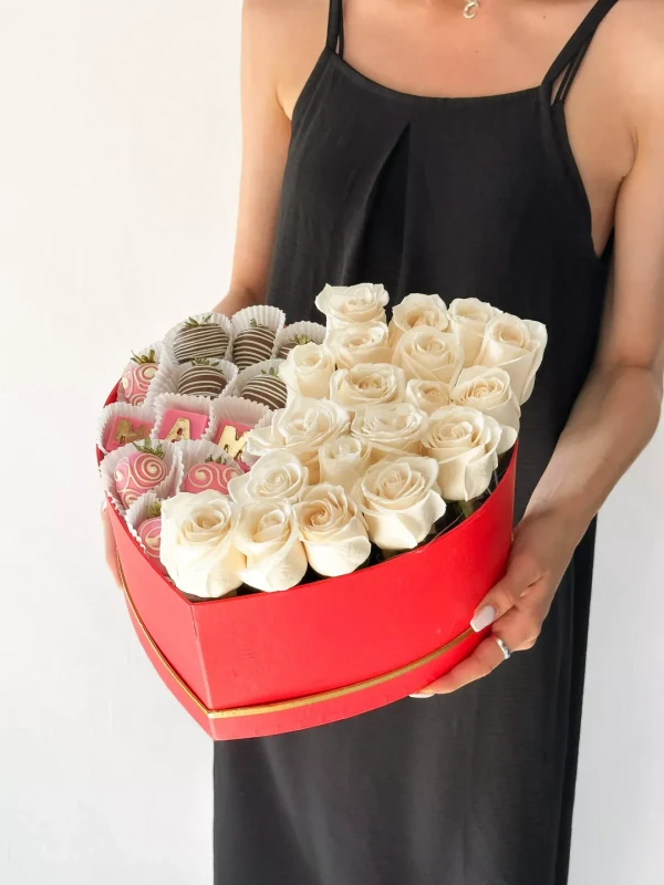 Клубничный бокс с розами "Sweet Rose", изображение 2